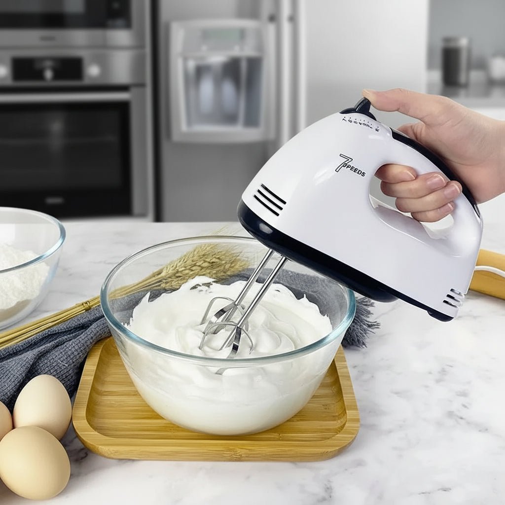 WHIP FORCE – Elektrischer Handmixer mit 7 Geschwindigkeitsstufen und Knethaken zum Backen und Schlagen 1