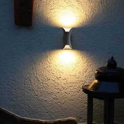 Orr Curved Outdoor LED Light - Weatherproof wall light with IP65 protection