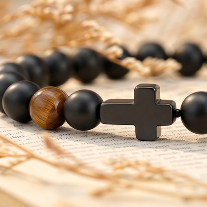 VALORIS – Herrenarmband mit schwarzen Perlen und Kreuzanhänger