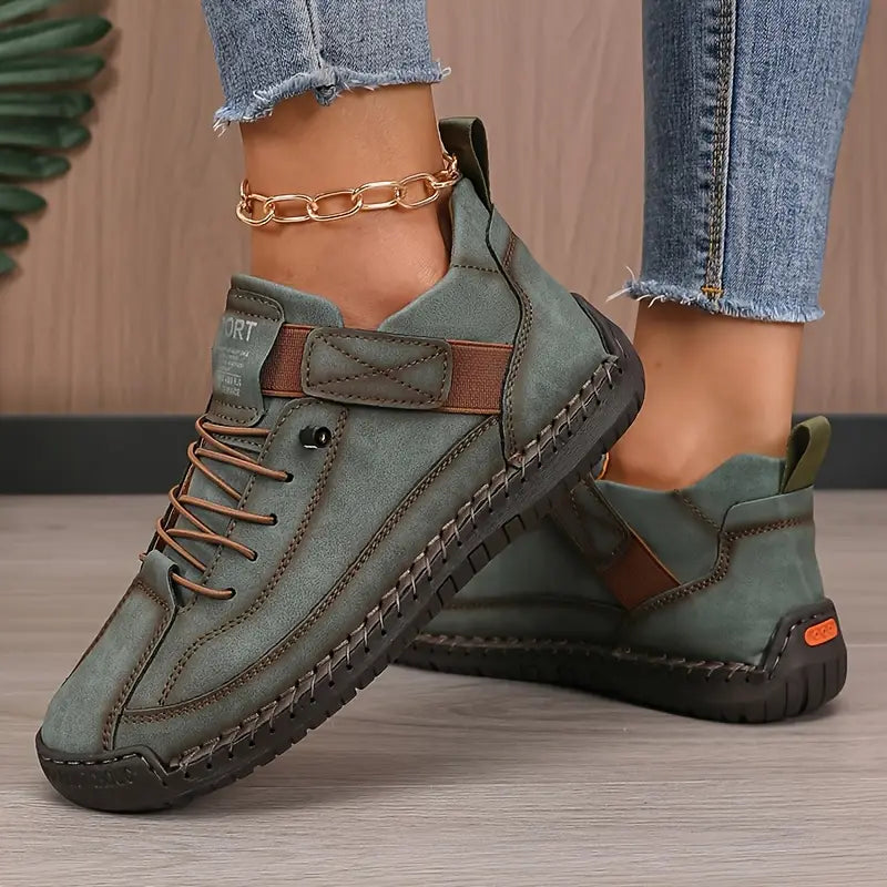 KORVEN – Herren-Sneaker mit breiter Passform und erhöhter Sohle