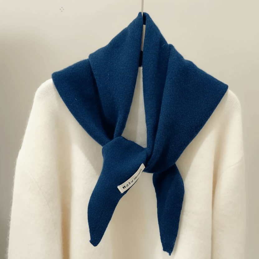 TRIANGLEA – Sciarpa di lana triangolare elegante e versatile