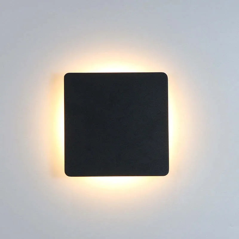 Orr Outdoor Wall Lamp - Minimalist LED wall light in round or square, IP65