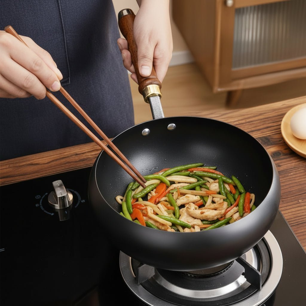 COOKVAULT – Heavy-Duty Cast Iron Skillet with Lid