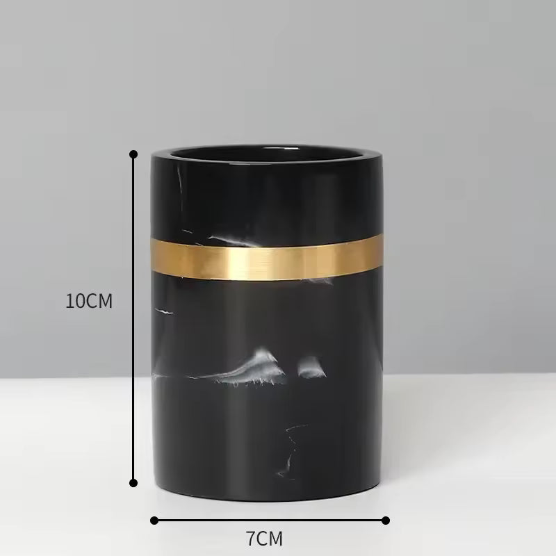 MARQUIS – Anspruchsvolles Präsentations-Tablett aus schwarzem Marmor für das Badezimmer mit Goldrand