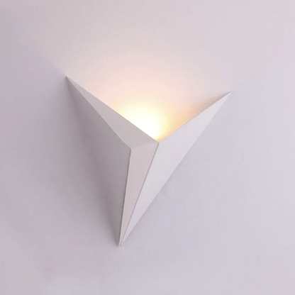 TRIGLOW – Lampada da parete LED triangolare design moderno