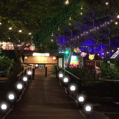 Lámpara solar de jardín LED Runde – Iluminación de jardín eficiente en energía y con estilo con control automático de luz