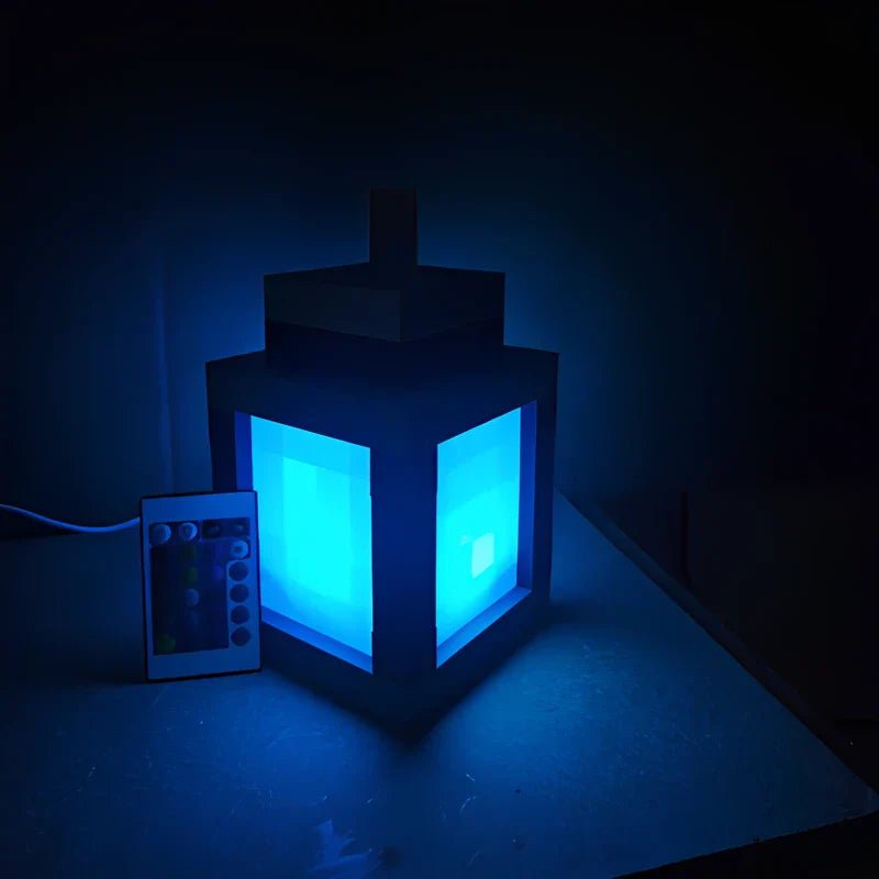 ARCADIA – Luz nocturna LED con diseño de píxeles, función recargable y vibras retro de videojuegos