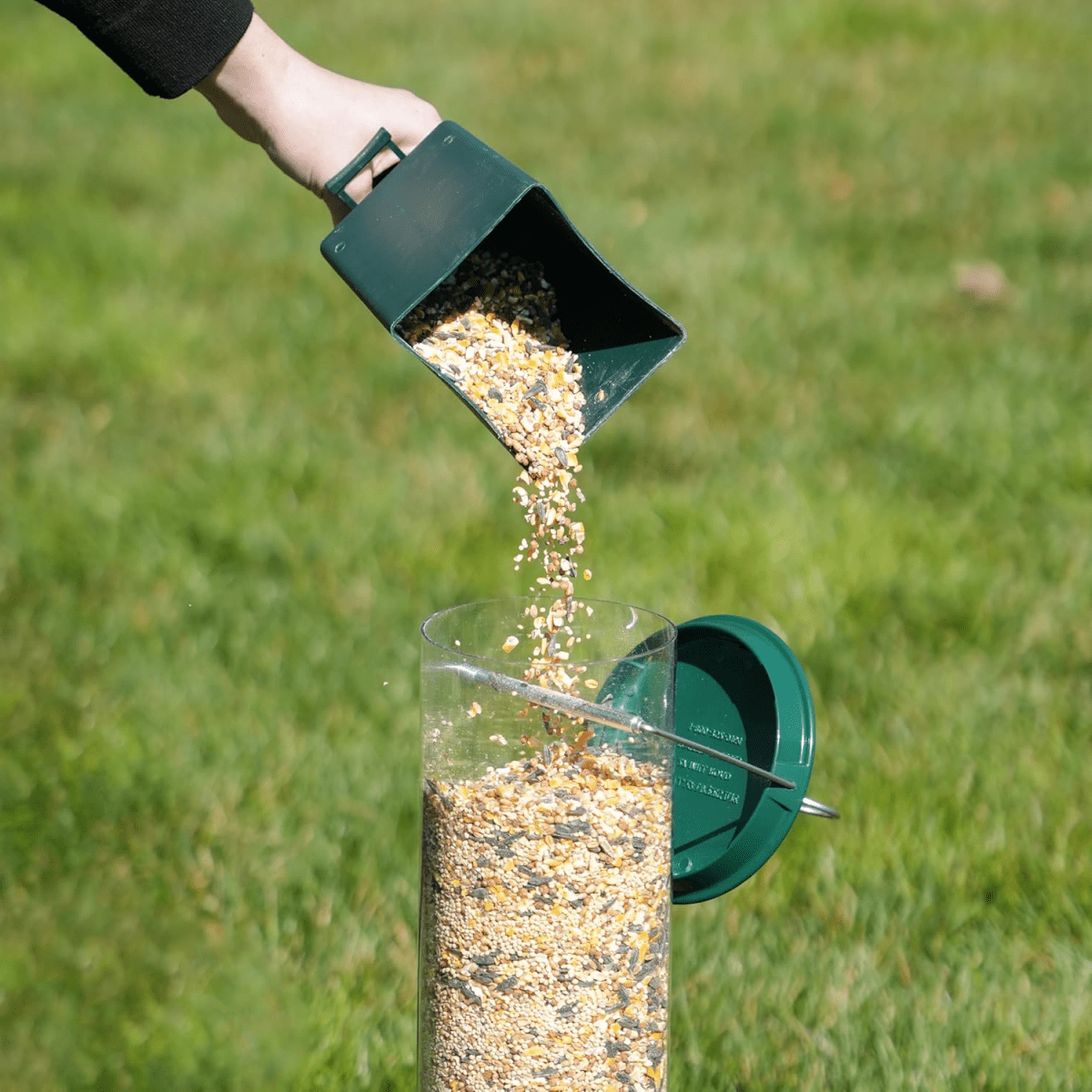 WILDFEED – Outdoor Vogelfutterspender mit Multi-Port System und Schutzfunktion