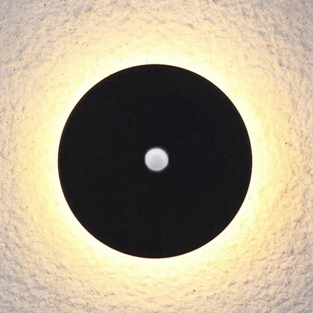 Orr Outdoor Wall Lamp - Minimalist LED wall light in round or square, IP65
