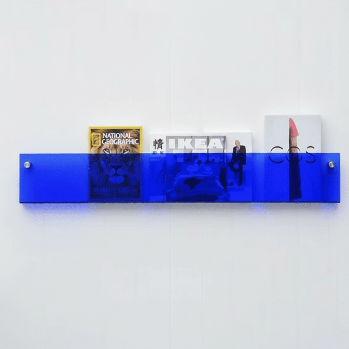 MODURACK – Soporte de pared minimalista de acrílico para revistas en espacios modernos