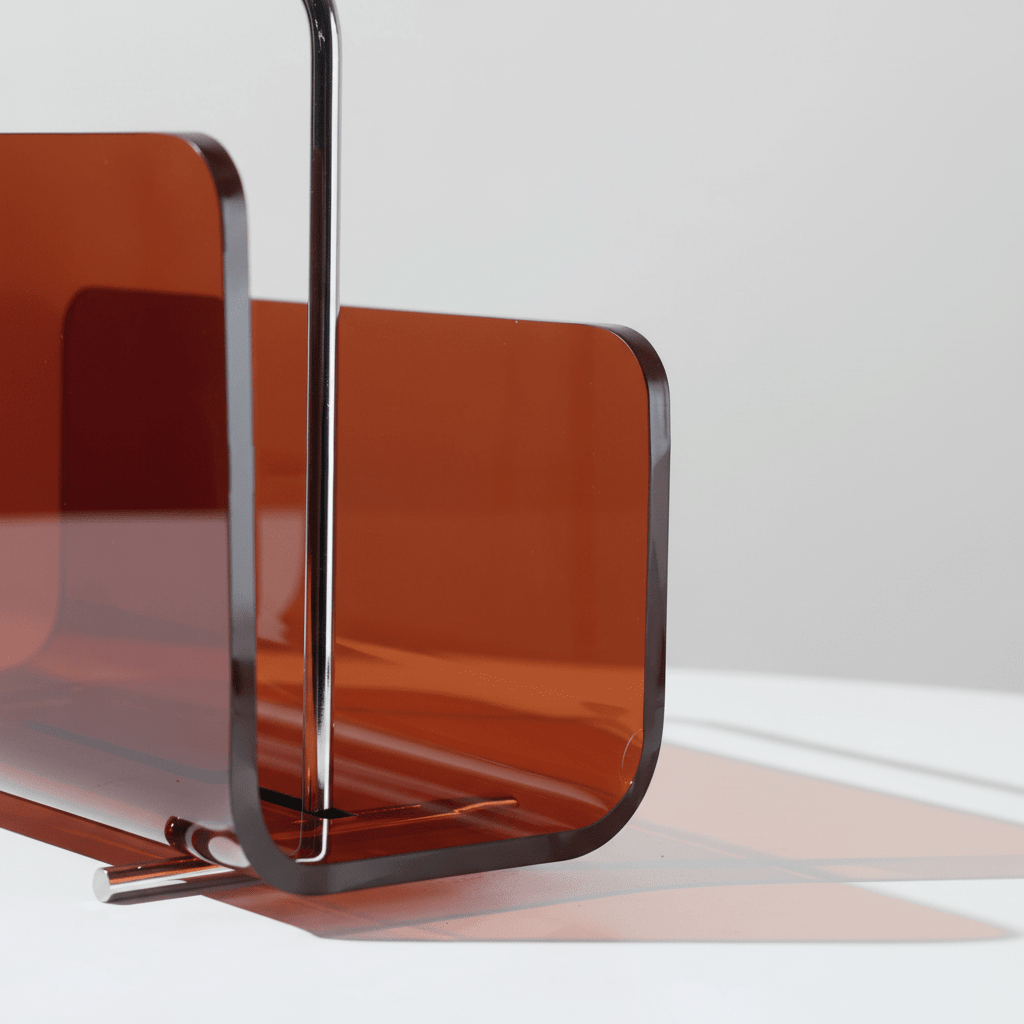 STYLEFILE – Acrylic Magazine Holder with Sophisticated Silhouette