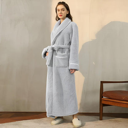 SERENELLE – Zachte pastelkleurige badjas voor tijdloos comfort en zachte warmte
