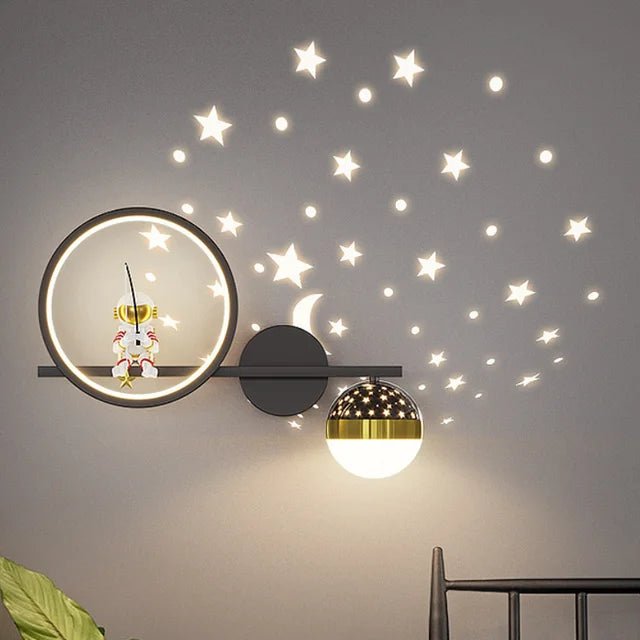 KIDORA – Lampada da parete per bambini giocosa dal design moderno